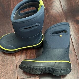 Bogs Kids Waterproof Boots - Navy and Lime